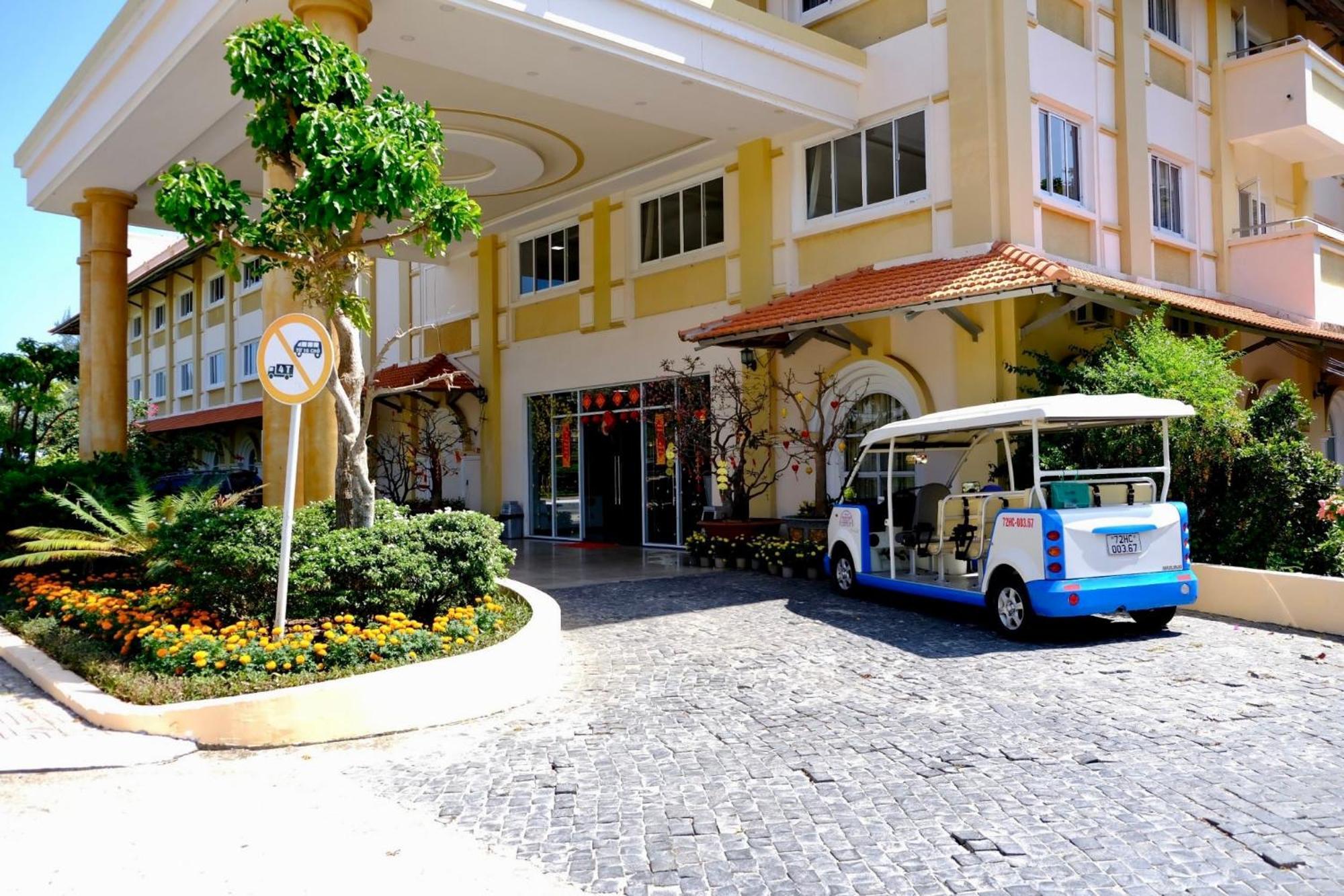 Tan Son Nhat Con Dao Station touristique 3*